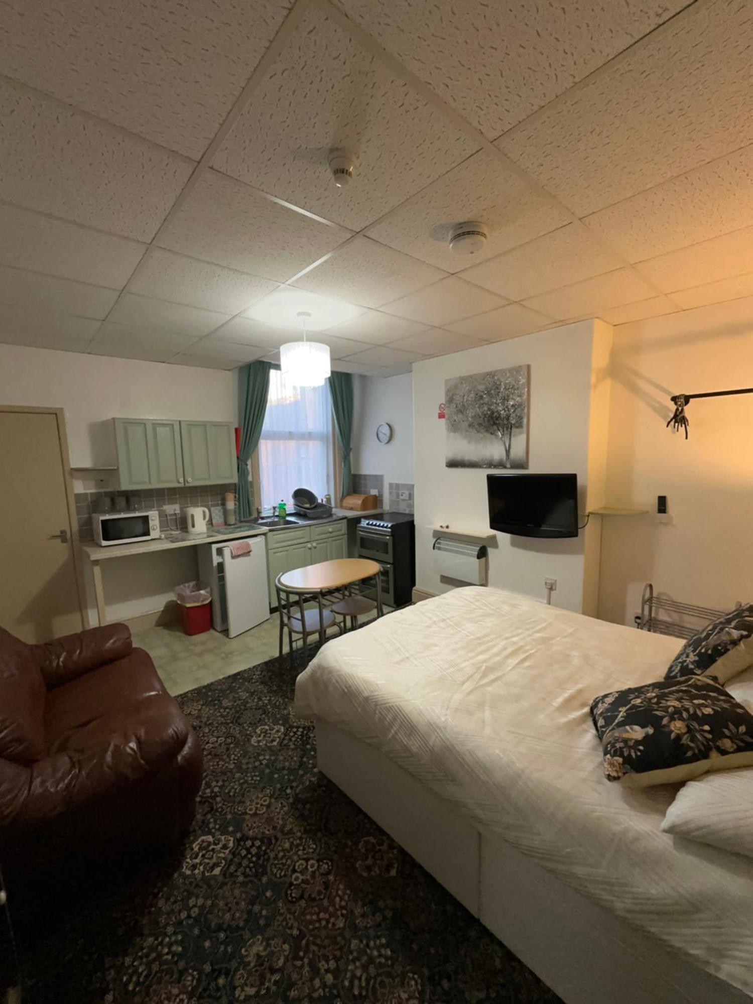 Palm Springs Apartment